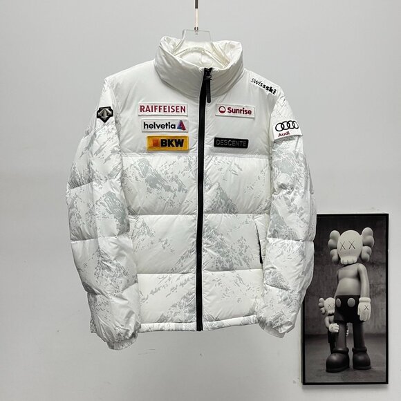 DESCENTE Unisex Ski Style Down Jacket - Picture 5 of 9
